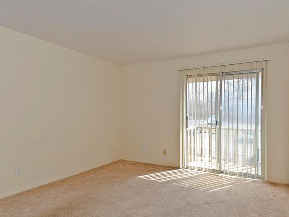 5th image of 4454 Normandy Trace Dr APT C