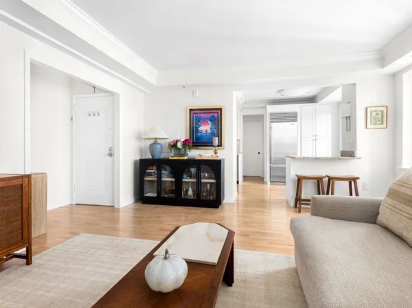 20 Chapel St APT B712, Brookline, MA 02446