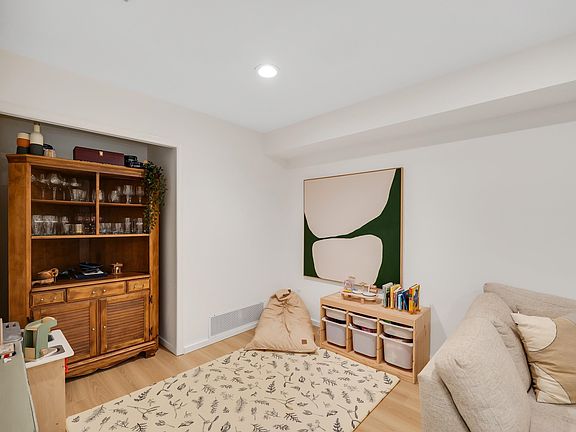 3rd image of 2401 Mamquam Rd #46