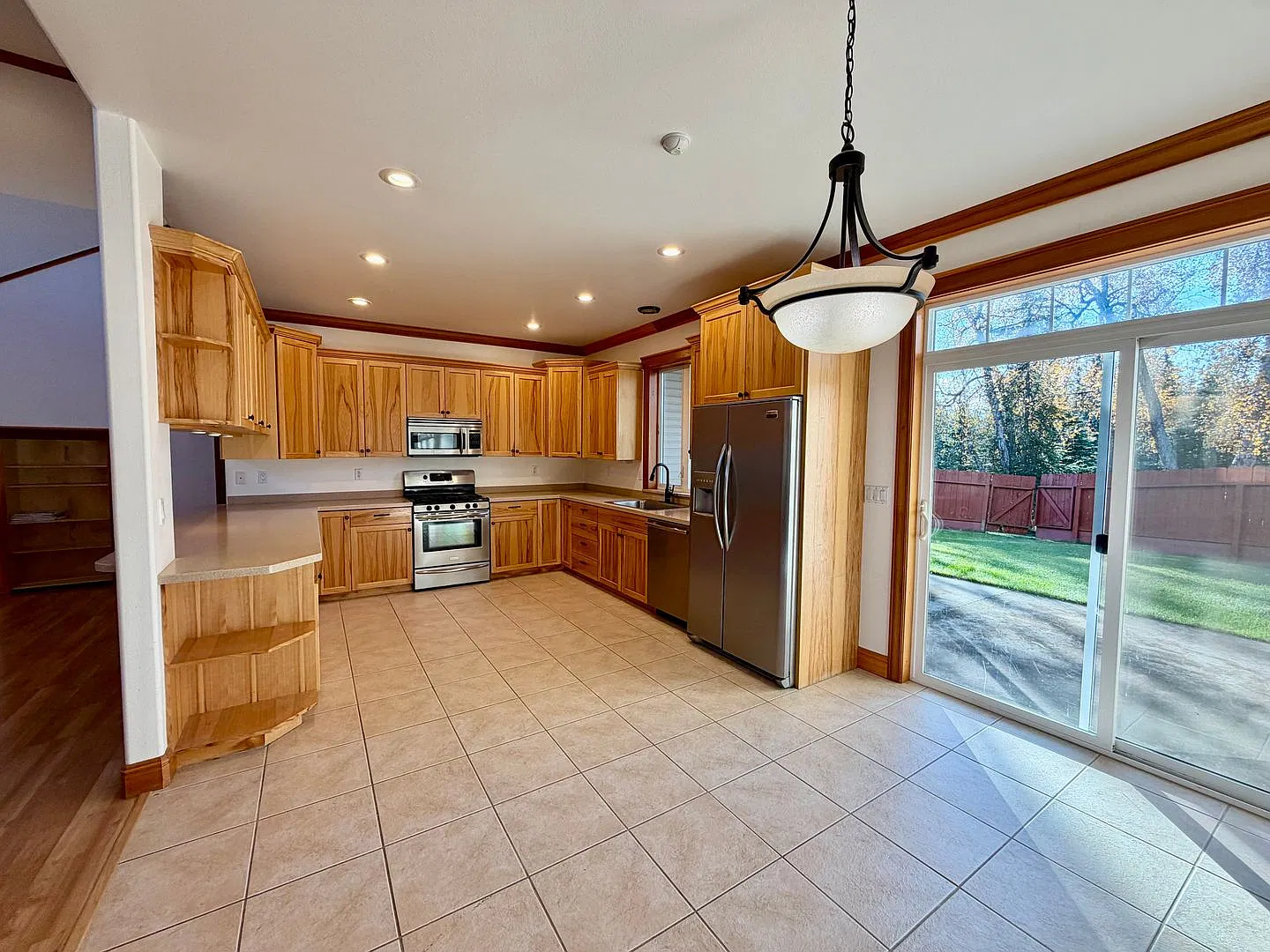 1700 Lawton - MMM — Photo 3