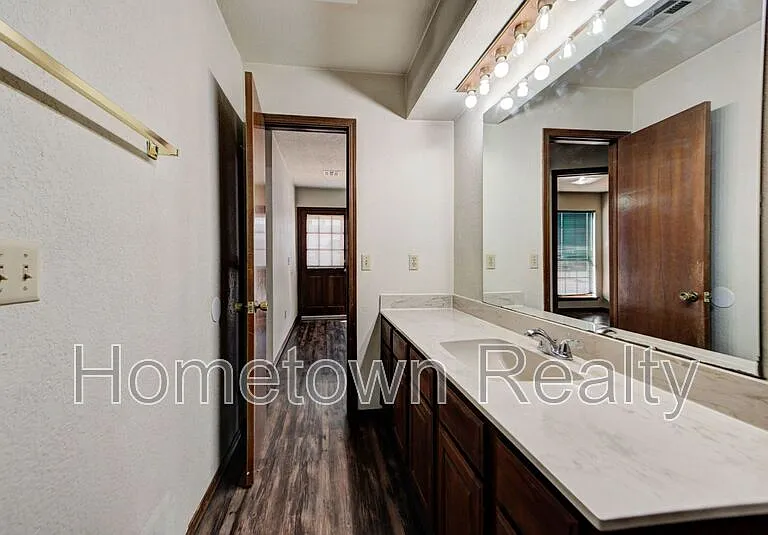 436 NE 115th St — Photo 22
