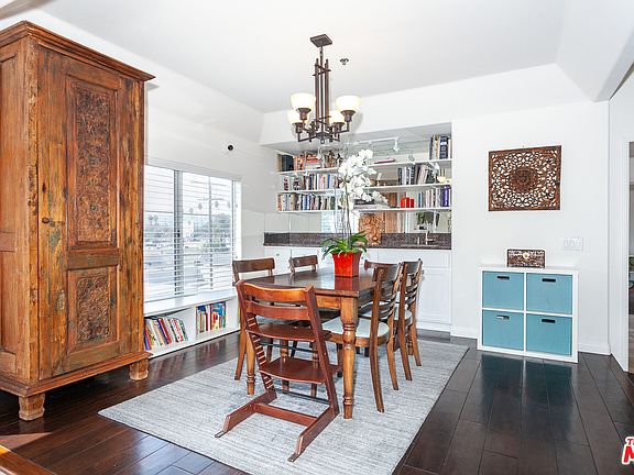5th image of 10925 Blix St APT 311