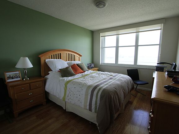5th image of 800 Claughton Island Dr APT 2002