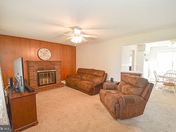 4th image of 8300 Bear Creek Dr