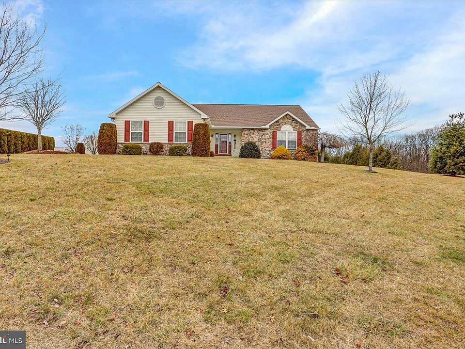 641 Eagleview Dr, Mohrsville, PA 19541 Zillow
