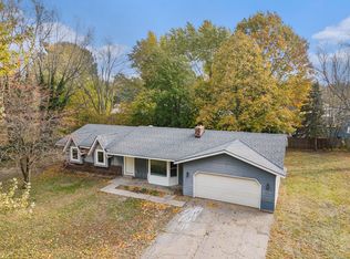 1875 W 32nd St, Holland, MI