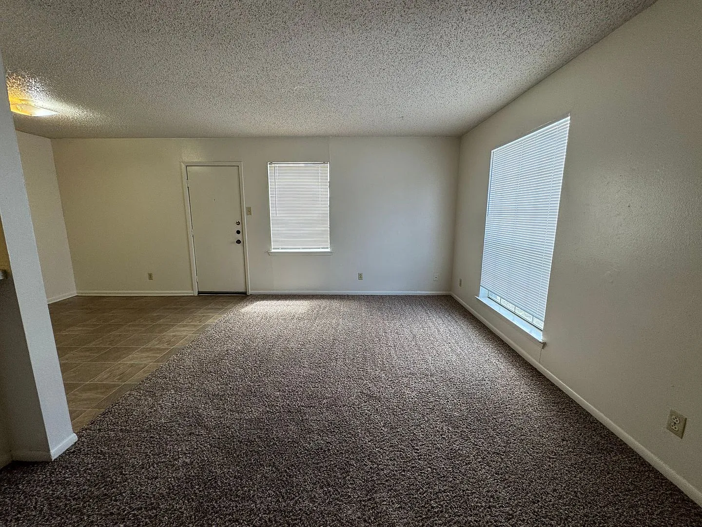 4504 Chase Cir — Photo 2