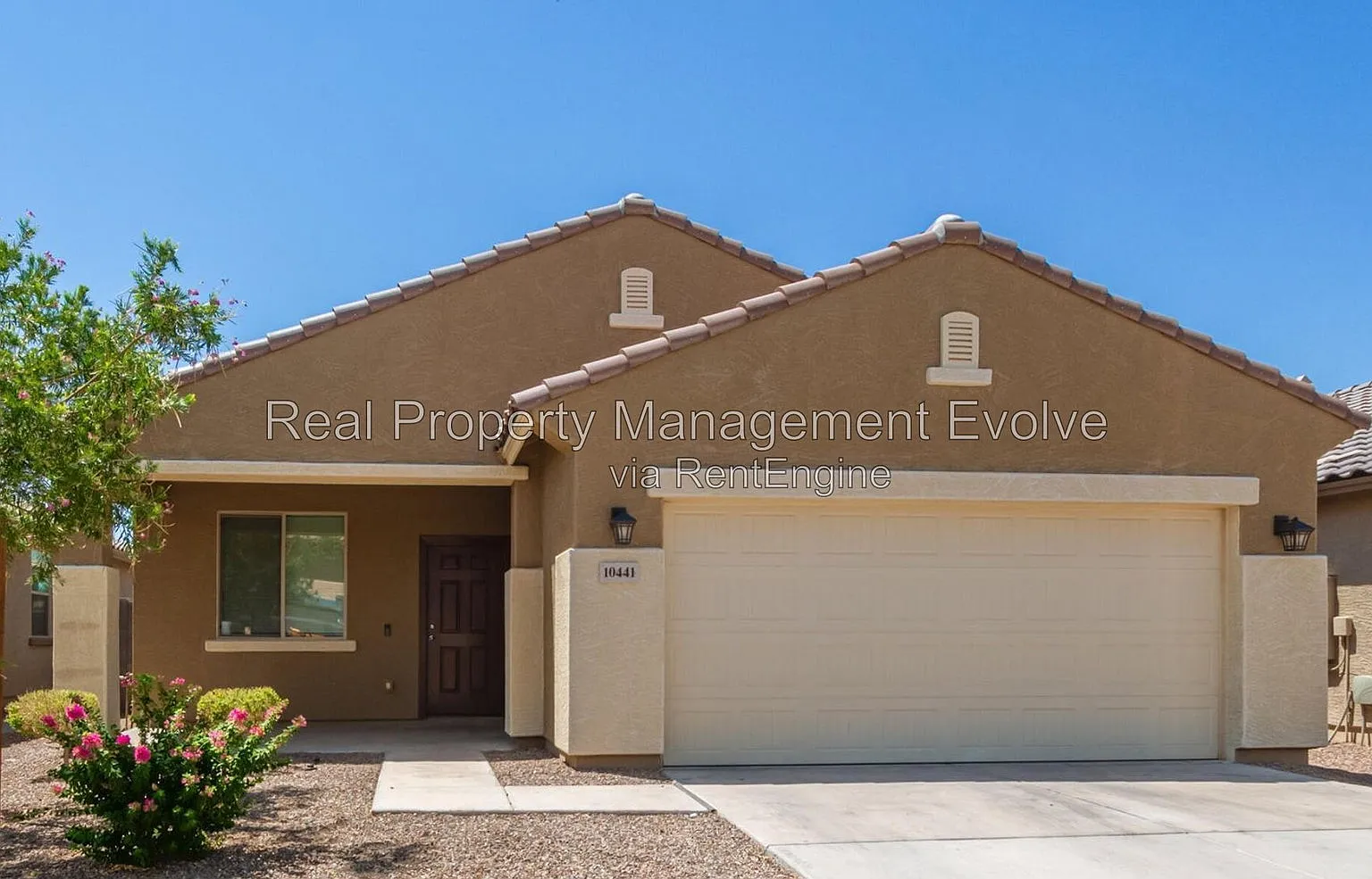 3 bed, 2.0 bath, 1460 sqft, $2,195 — Photo 1