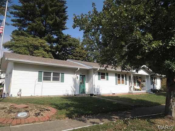 2nd image of 405 W Spring St