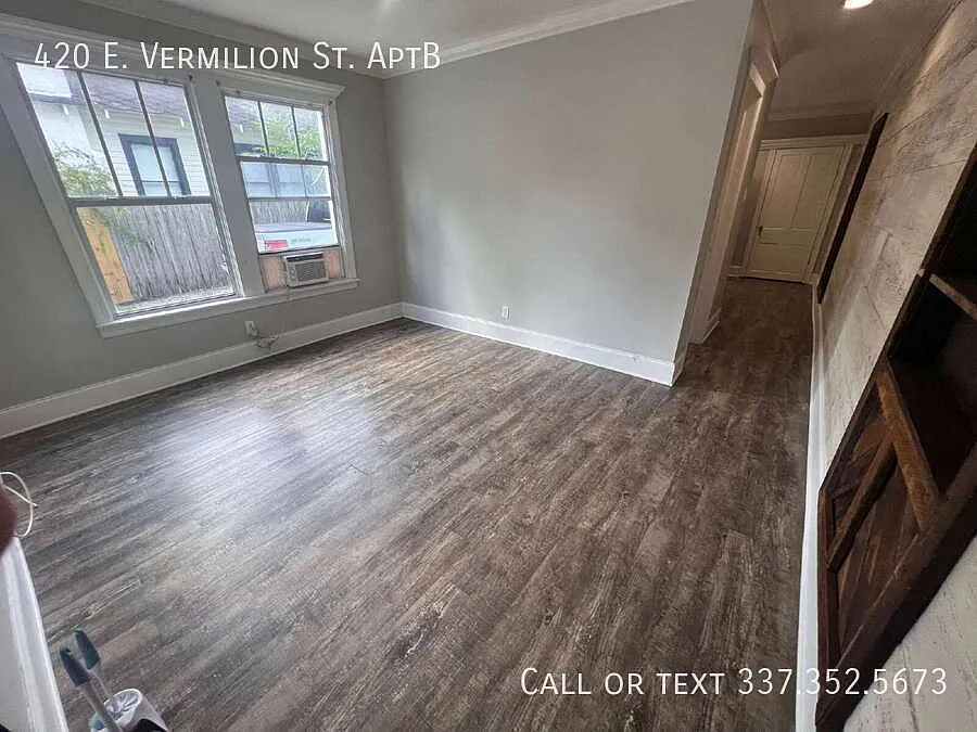 Modern Studio Apt B- Downtown Lafayette - Appliances Included! — Photo 4
