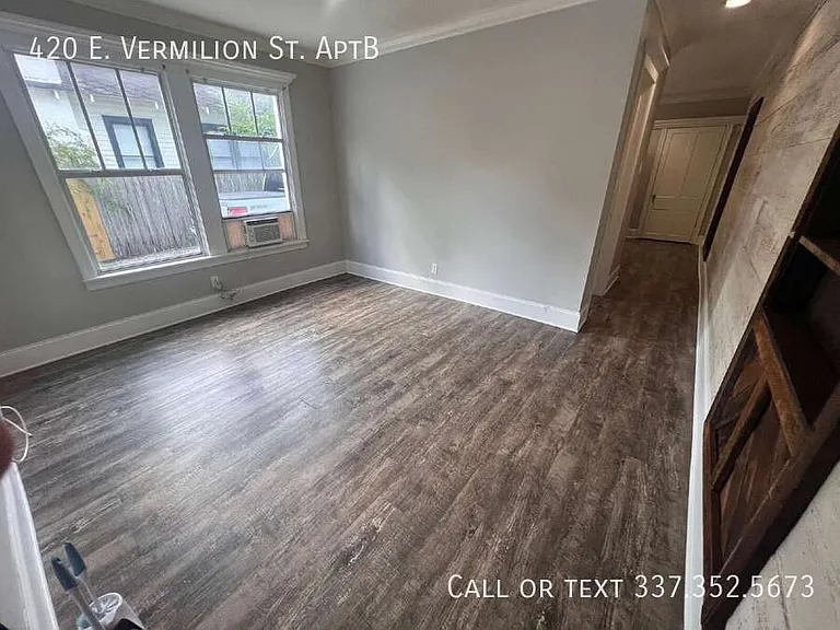 420 E Vermilion St — Photo 4