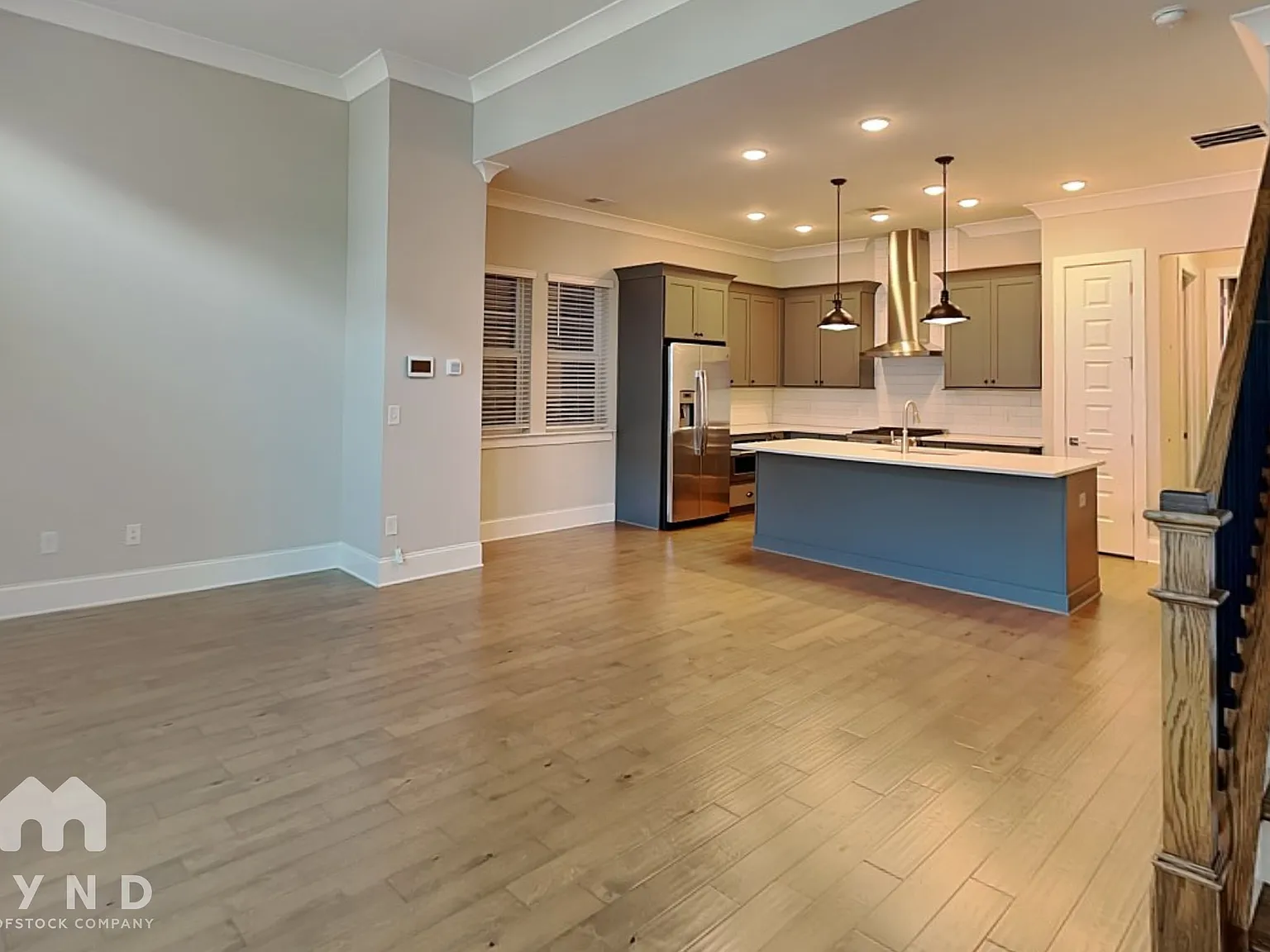 3 bed, 3.0 bath, 2074 sqft, $3,695 — Photo 3