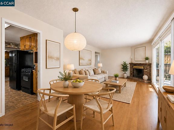 3rd image of 1766 Oakmead Dr