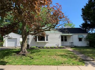 403 W Filbert St, East Rochester, NY 14445