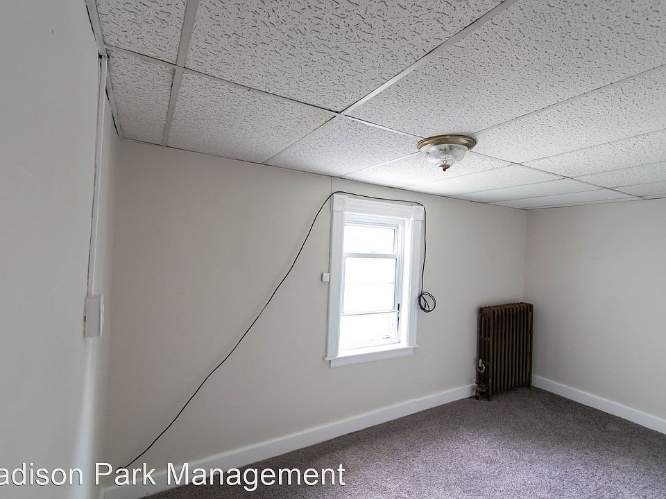 2nd image of 118 S Lake Ave Unit 3