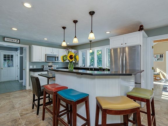 2nd image of 478 Broad Cove Road