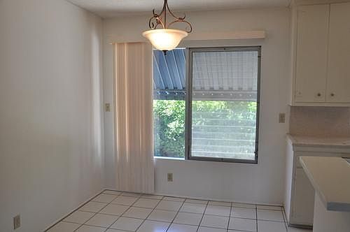 4th image of 1115 Highland Oaks Dr APT 6