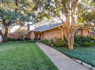 6046 Steamboat Dr, Dallas, TX 75230