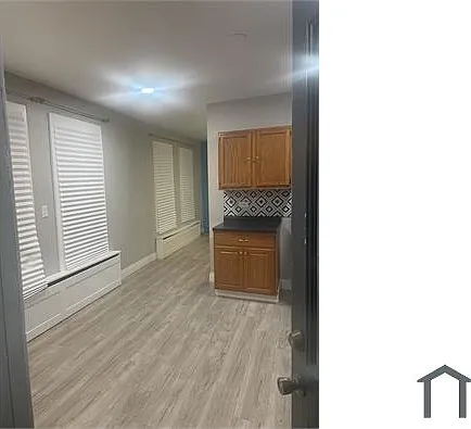 831 S McAlister Ave — Photo 3