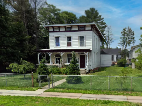 74 Burnside Avenue, East Hartford, CT 06108