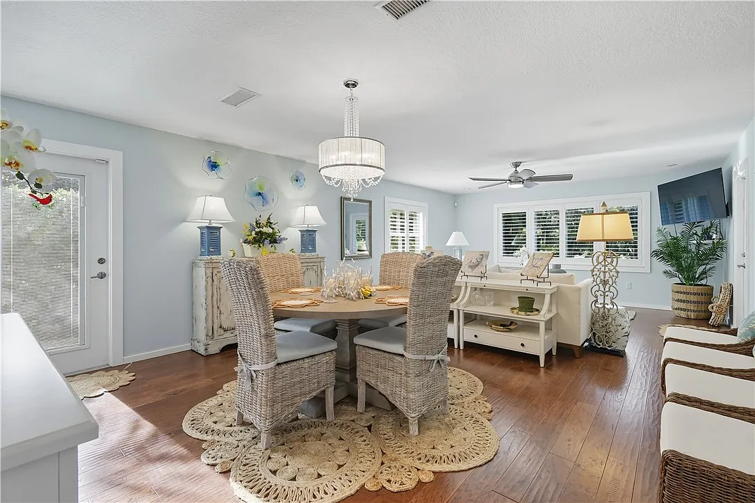 3 bed, 1860 sqft, $5,500 — Photo 4