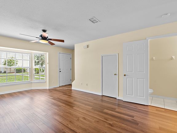 5th image of 37308 Embassy Park Ln