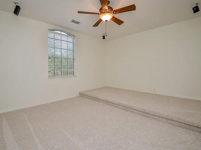 21010 Kelliwood Park Ln — Photo 32