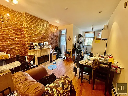 Rented by Highline Residential | media 9