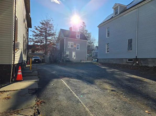 318 Church St, Poughkeepsie, NY 12601