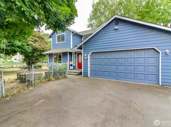 2426 E Pioneer, Puyallup, WA 98372