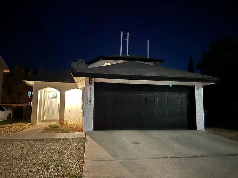 12119 Road House Dr — Photo 25