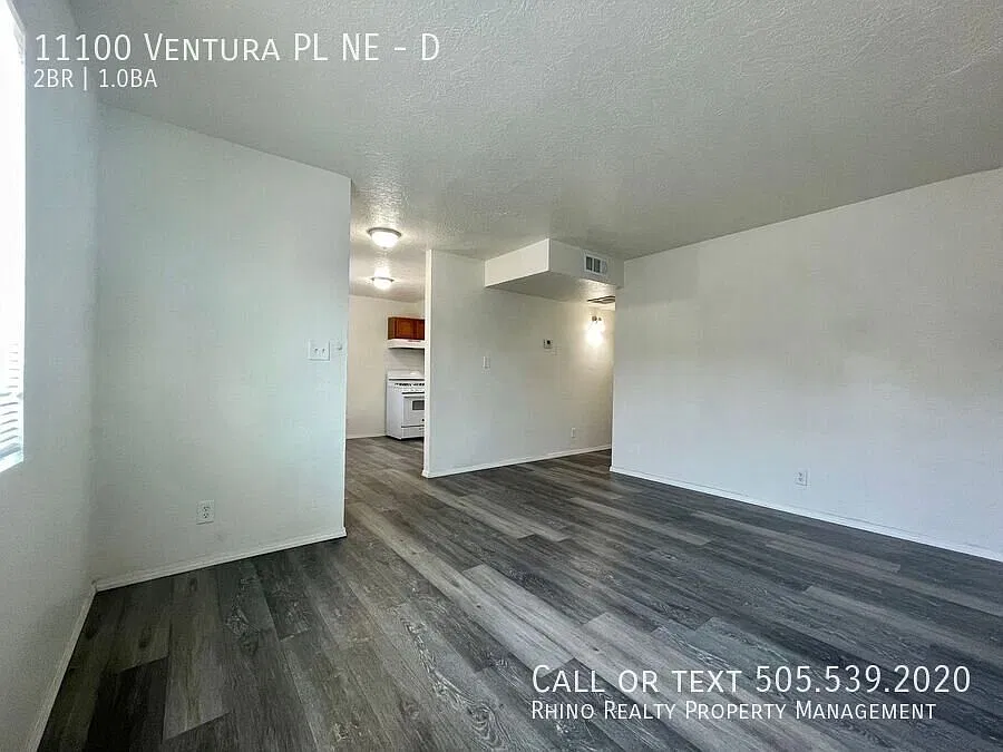 1/2 Off 1st Months Rent! Fantastic 2 Bedroom, 1 Bath In The NE! — Photo 2