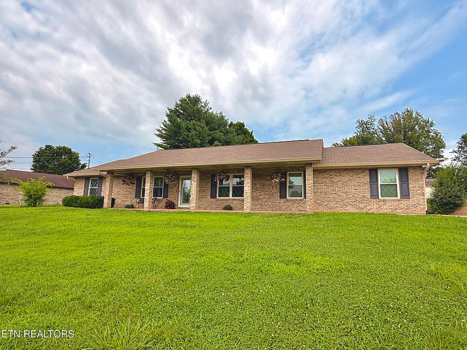 1st image of 339 Woods View Cir