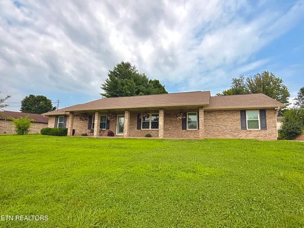 339 Woods View Cir, Kodak, TN 37764