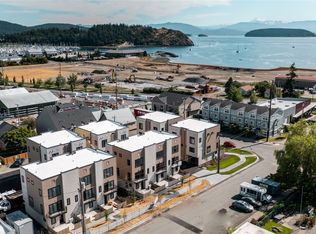 916 21st St UNIT C-12, Anacortes, WA