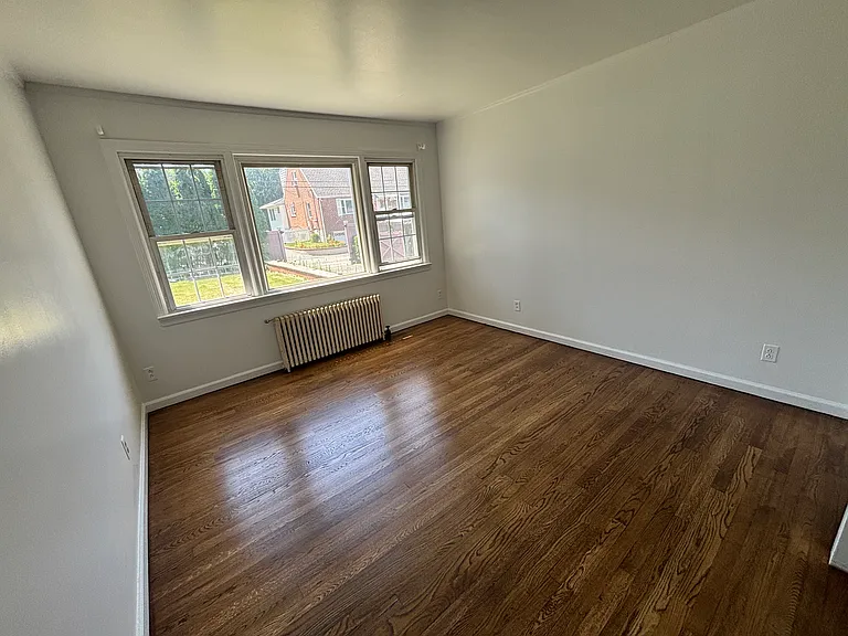 27 Old Jerome Ave #1 — Photo 8