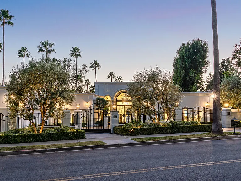 402 Doheny Rd — Photo 46