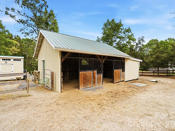 3rd image of 5508 McWhorter Rd