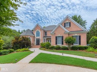 2293 Kingsland Dr, Dunwoody, GA 30360