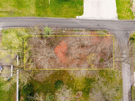 2nd image of Harbor Ave
