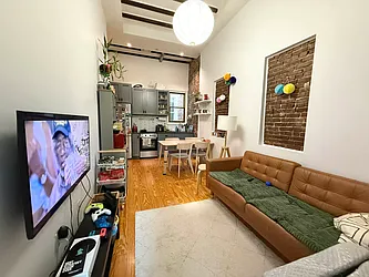 129 Putnam Avenue, #3A