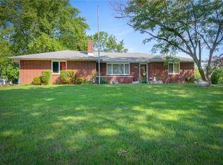 54 Valley Dr, Decatur, IL 62526