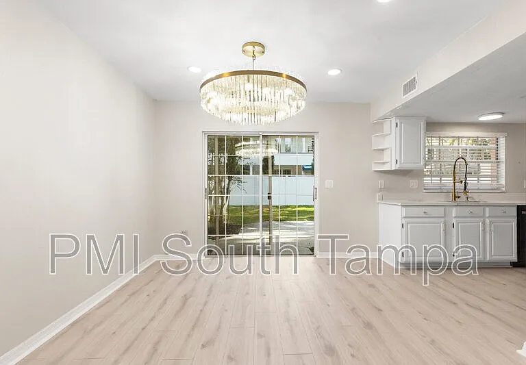 3110 W Villa Rosa St — Photo 5