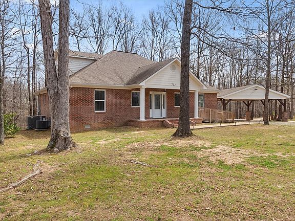 3rd image of 732 Tiger Bennett Rd