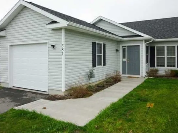 381 Walker Dr, Canandaigua, NY 14424