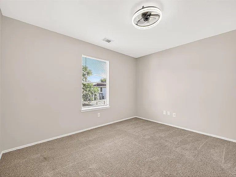 4115 Sand Ripple Ln — Photo 12