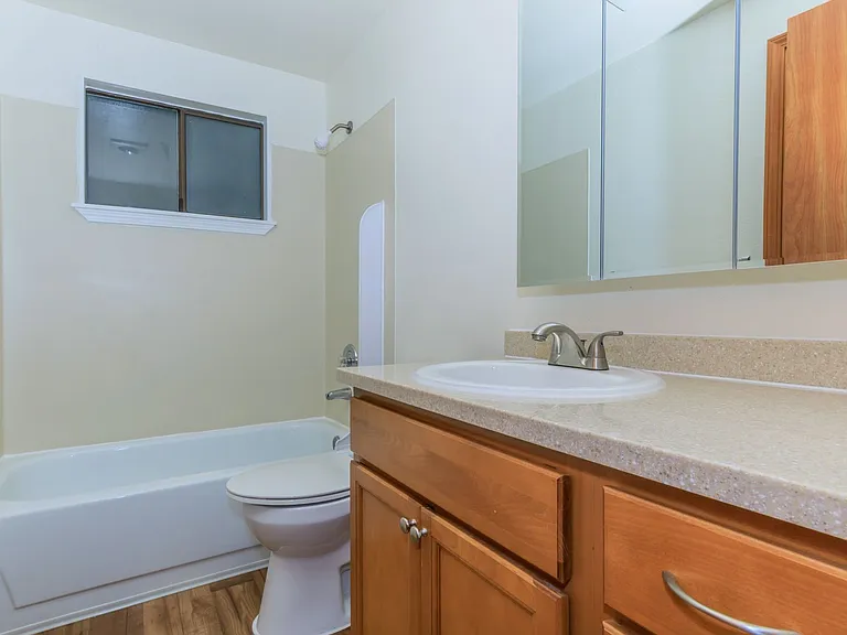 Autumn Ridge Apartments — Photo 21