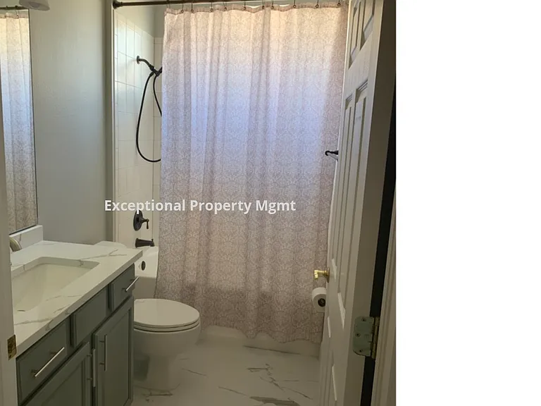 9811 Las Casas Dr — Photo 10