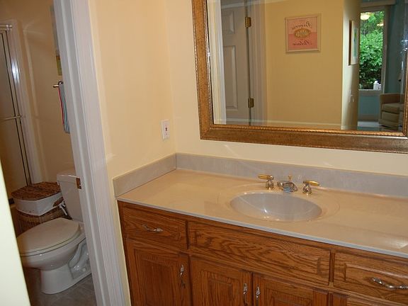 2nd Full Bathroom