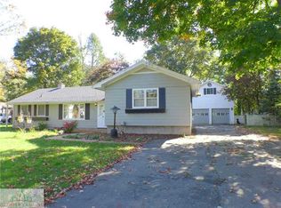 1528 Ann St, East Lansing, MI 48823